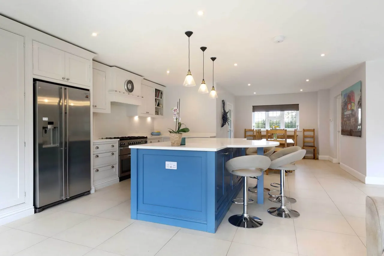 Weedon Hill, Hyde Heath, photo 13