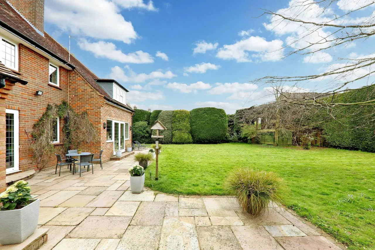 Weedon Hill, Hyde Heath, photo 28
