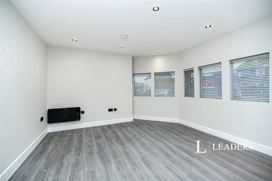 1 bed flat to rent, South Coast Road, Peacehaven, BN10