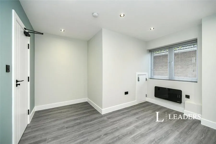 South Coast Road, Peacehaven, BN10, photo 8