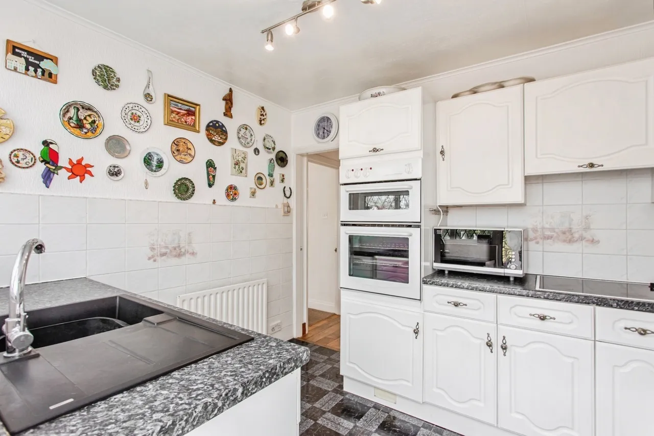 Somerton Avenue, Westcliff-on-Sea, Essex, SS0, photo 14