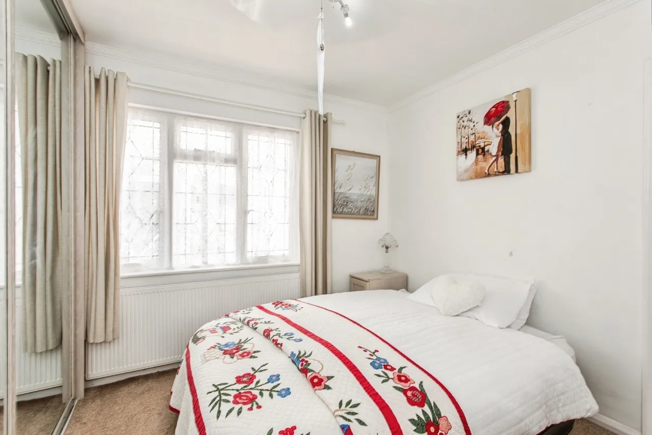 Somerton Avenue, Westcliff-on-Sea, Essex, SS0, photo 13