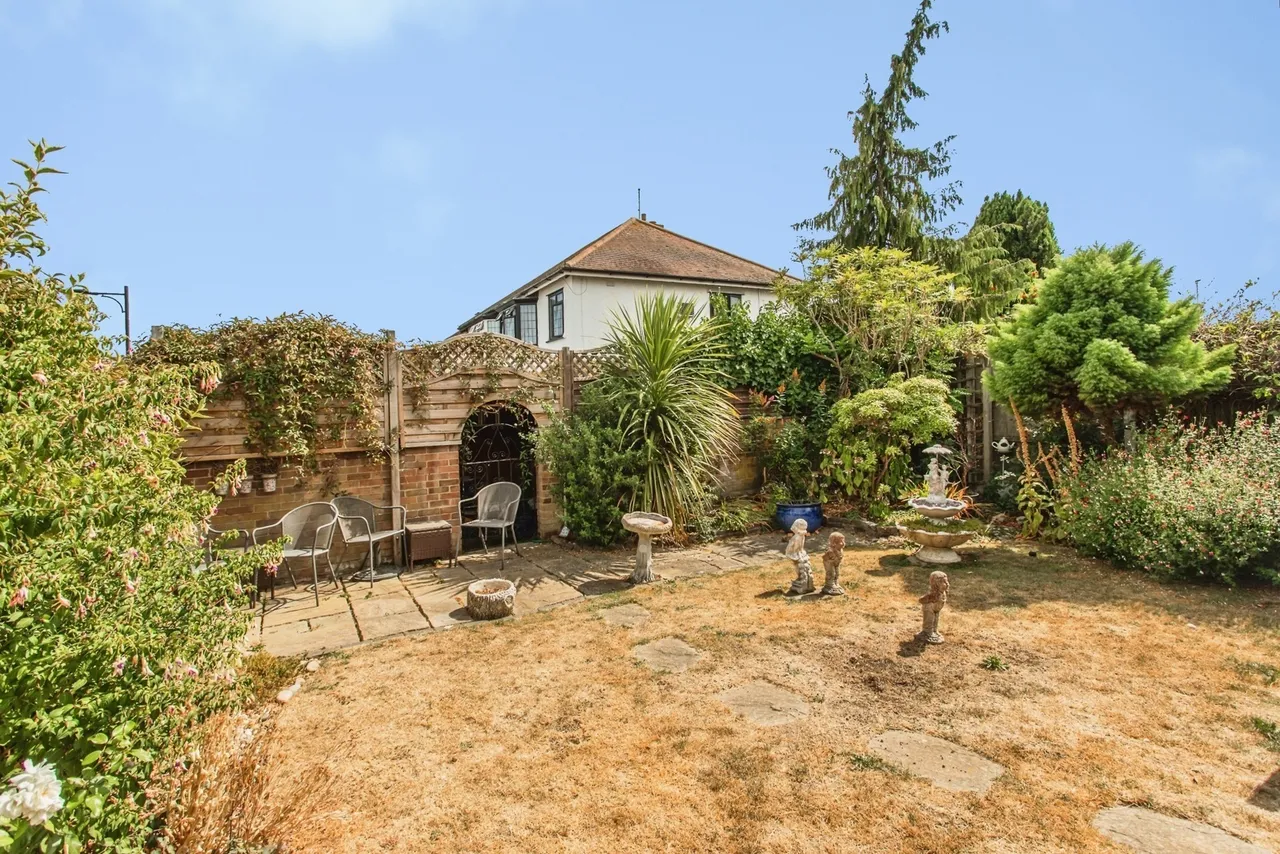 Somerton Avenue, Westcliff-on-Sea, Essex, SS0, photo 6