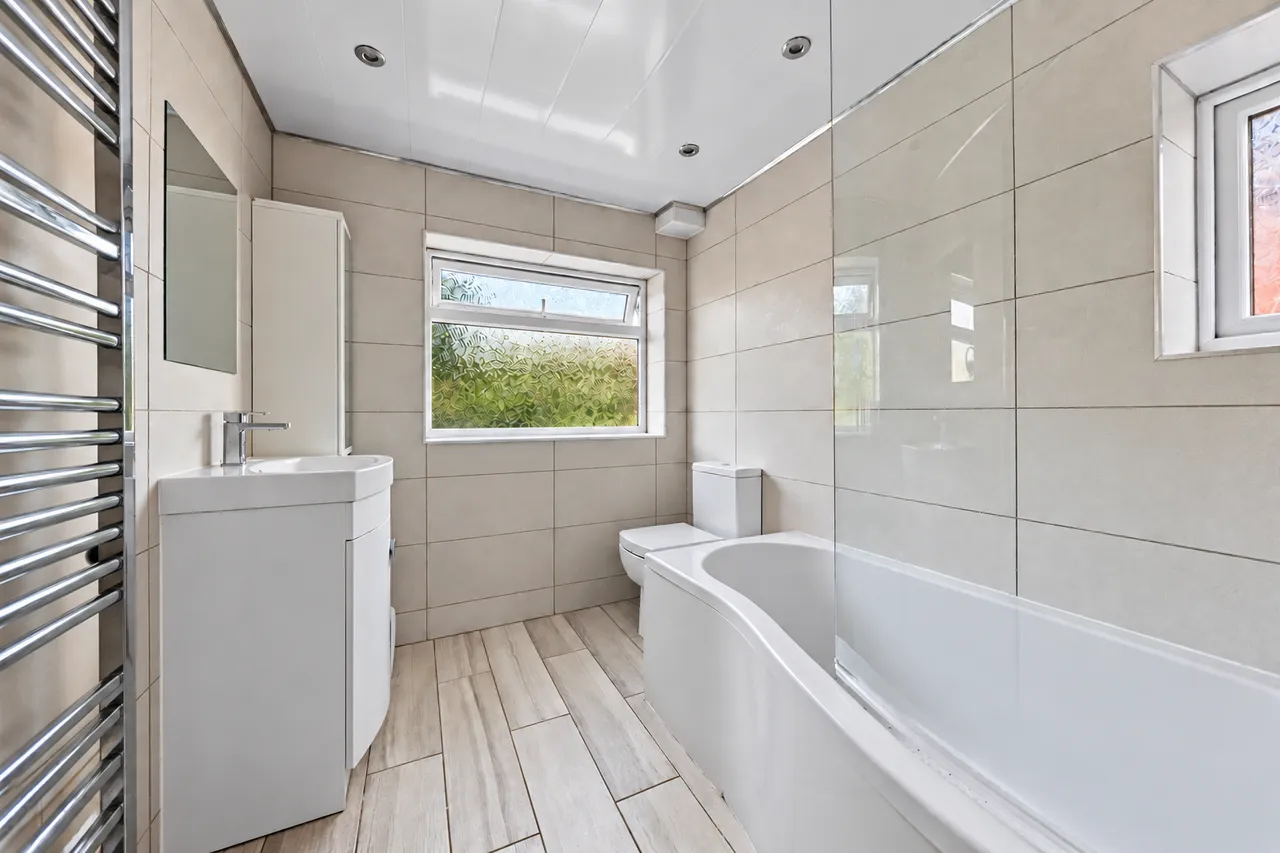 Wheeley Moor Road, Kingshurst, photo 9