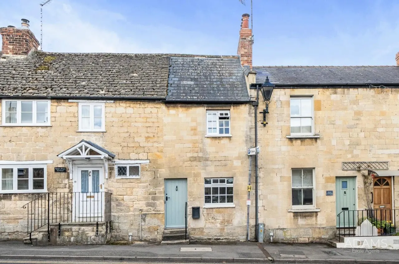3 bed house for sale — North Street, Winchcombe, Cheltenham