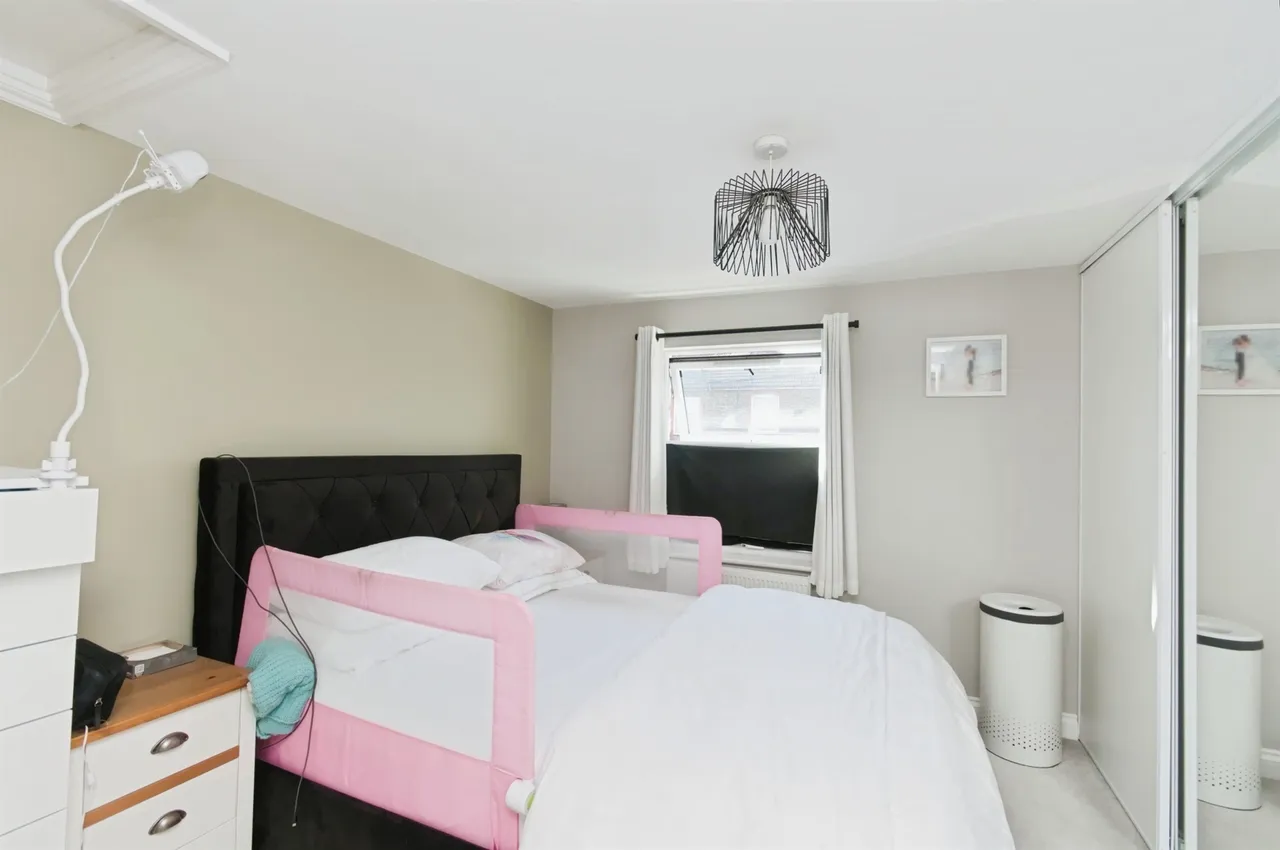 West Street, Burgess Hill, RH15, photo 6
