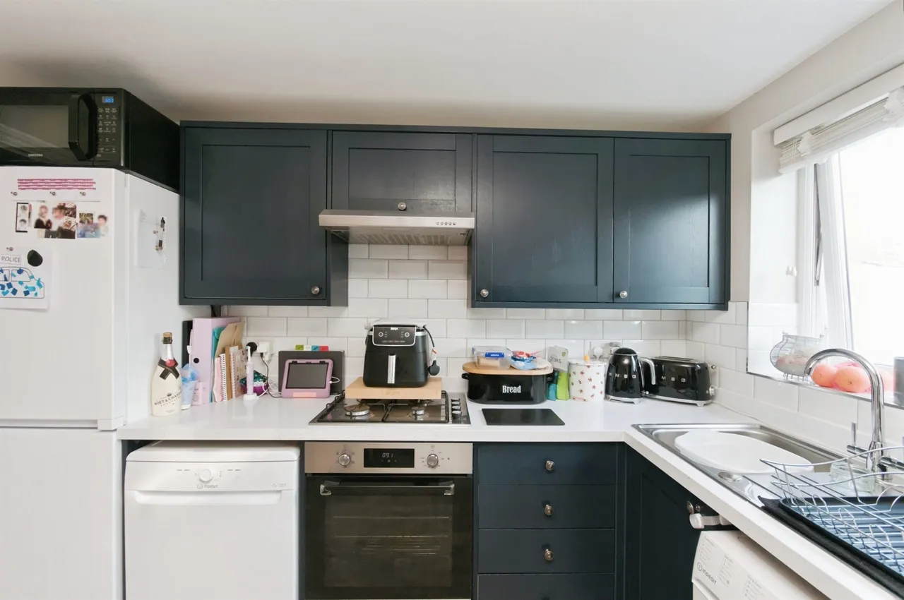 West Street, Burgess Hill, RH15, photo 11