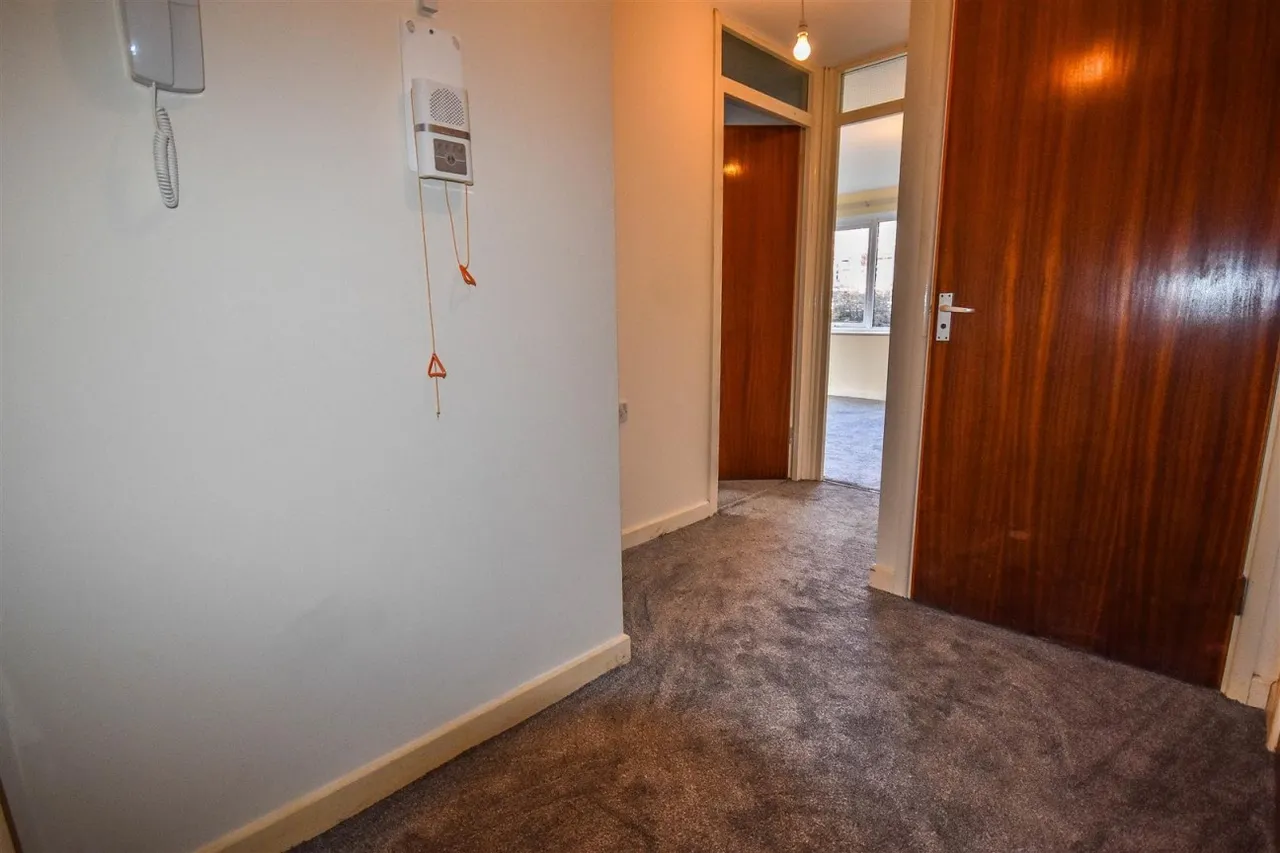 Henlow Drive, Dursley, GL11, photo 11