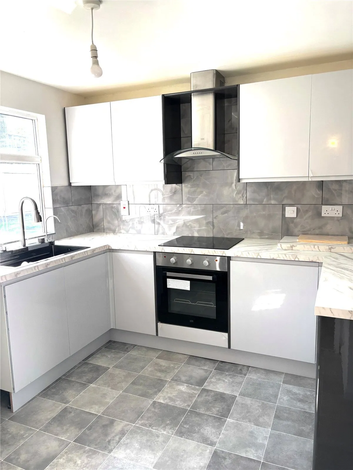 Celandine Close, South Ockendon, Essex, RM15, photo 3