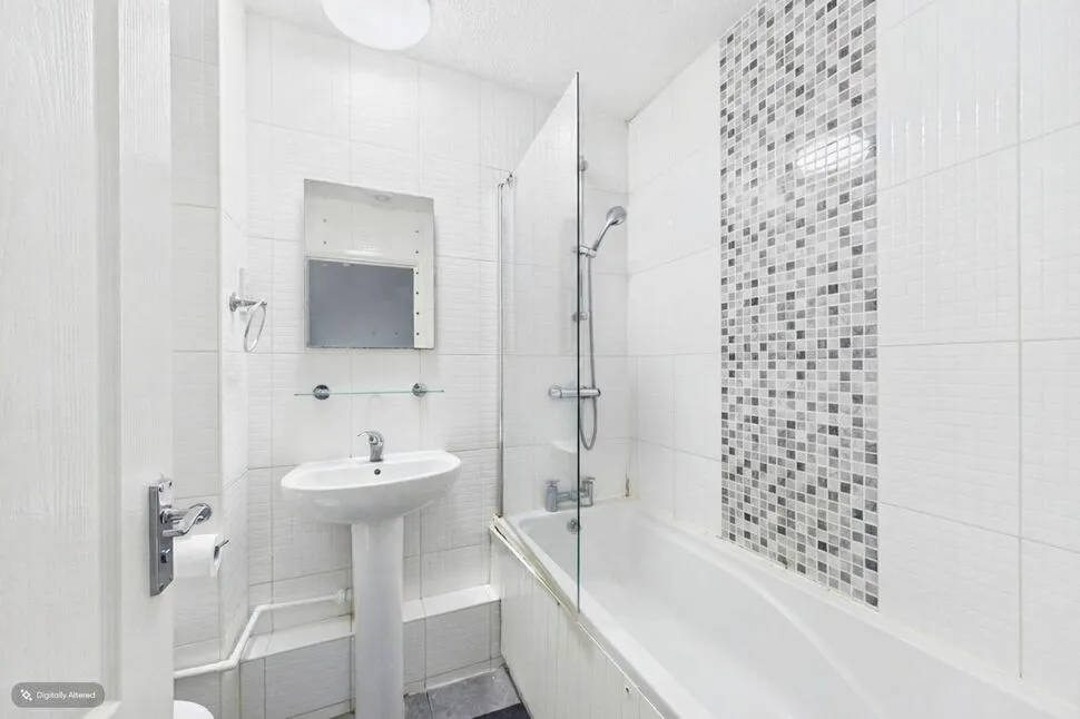 Richmond Drive, Gravesend, Kent, DA12, photo 5