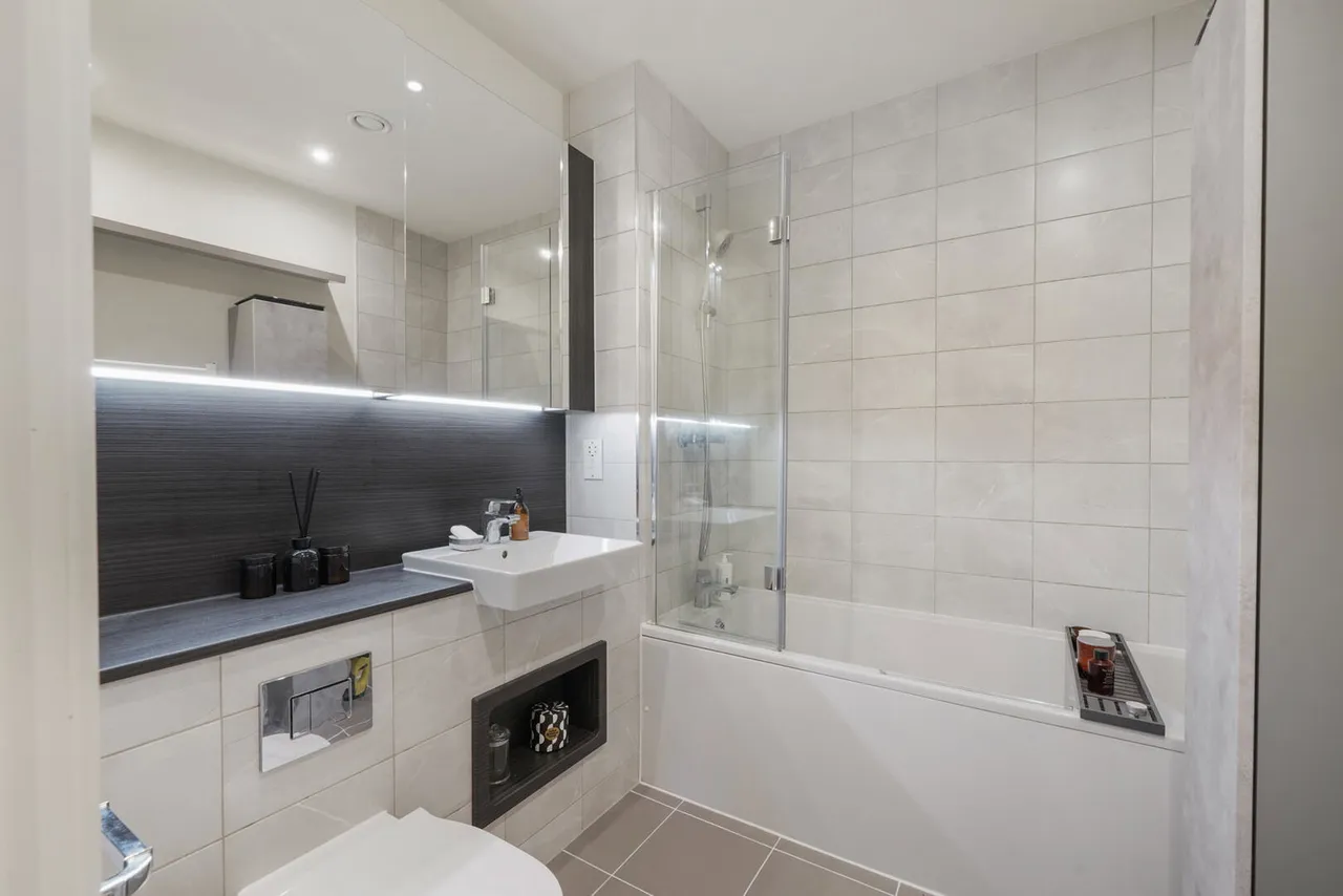Foxglove Apartments, Millbrook Park, NW7 1TG, photo 14
