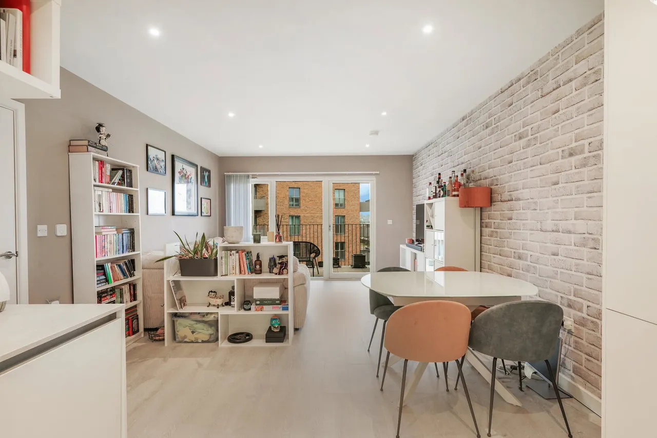 Foxglove Apartments, Millbrook Park, NW7 1TG, photo 2
