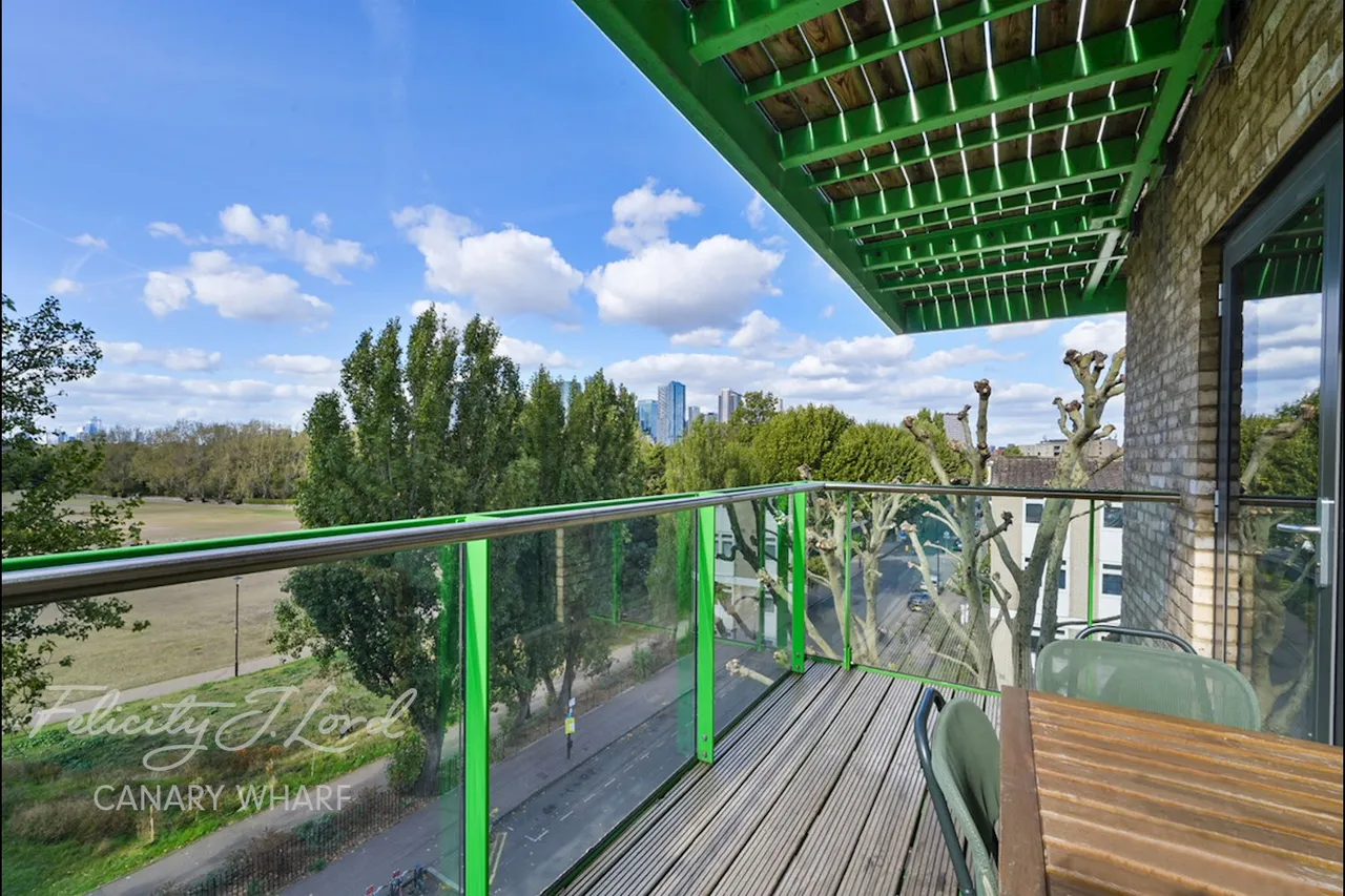 Glengarnock Avenue, London, E14, photo 4