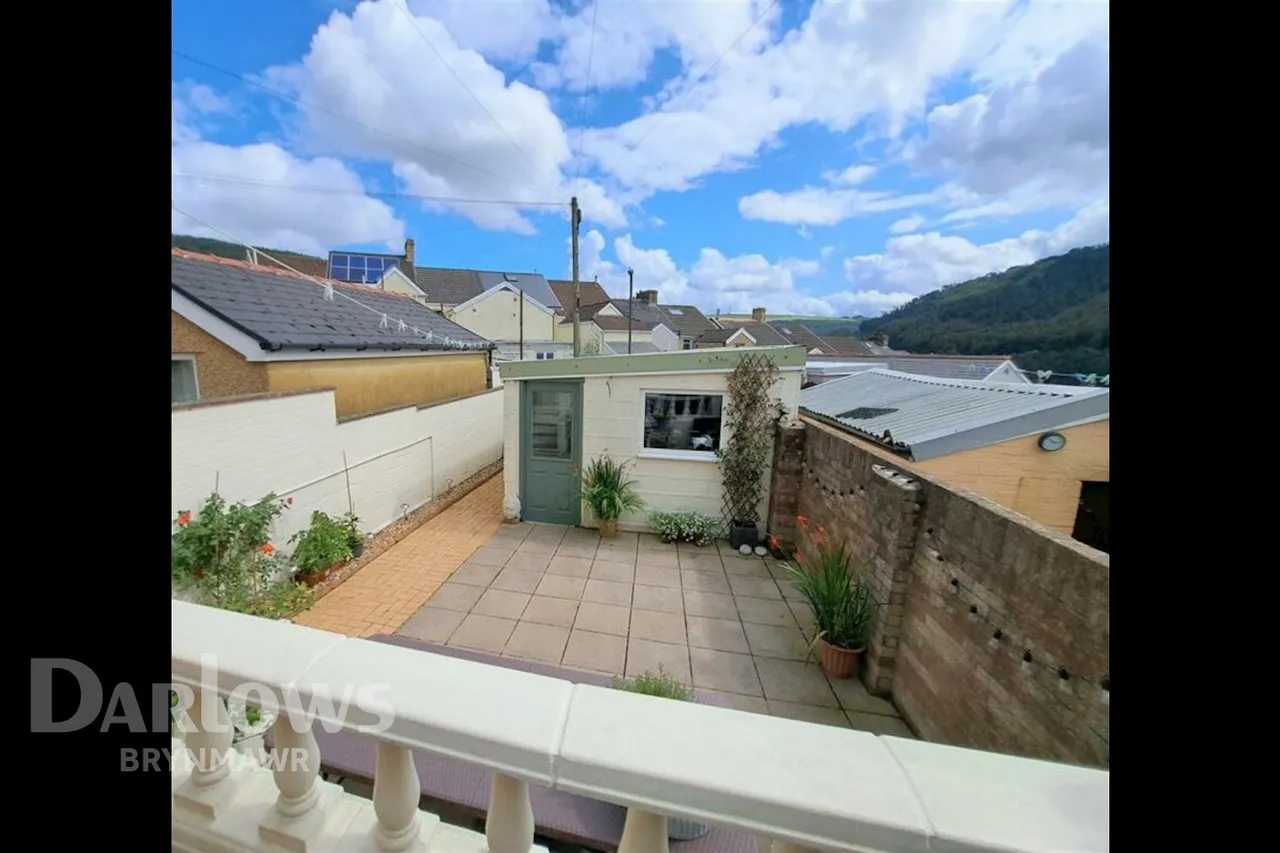 Clynmawr Street, Abertillery, photo 15