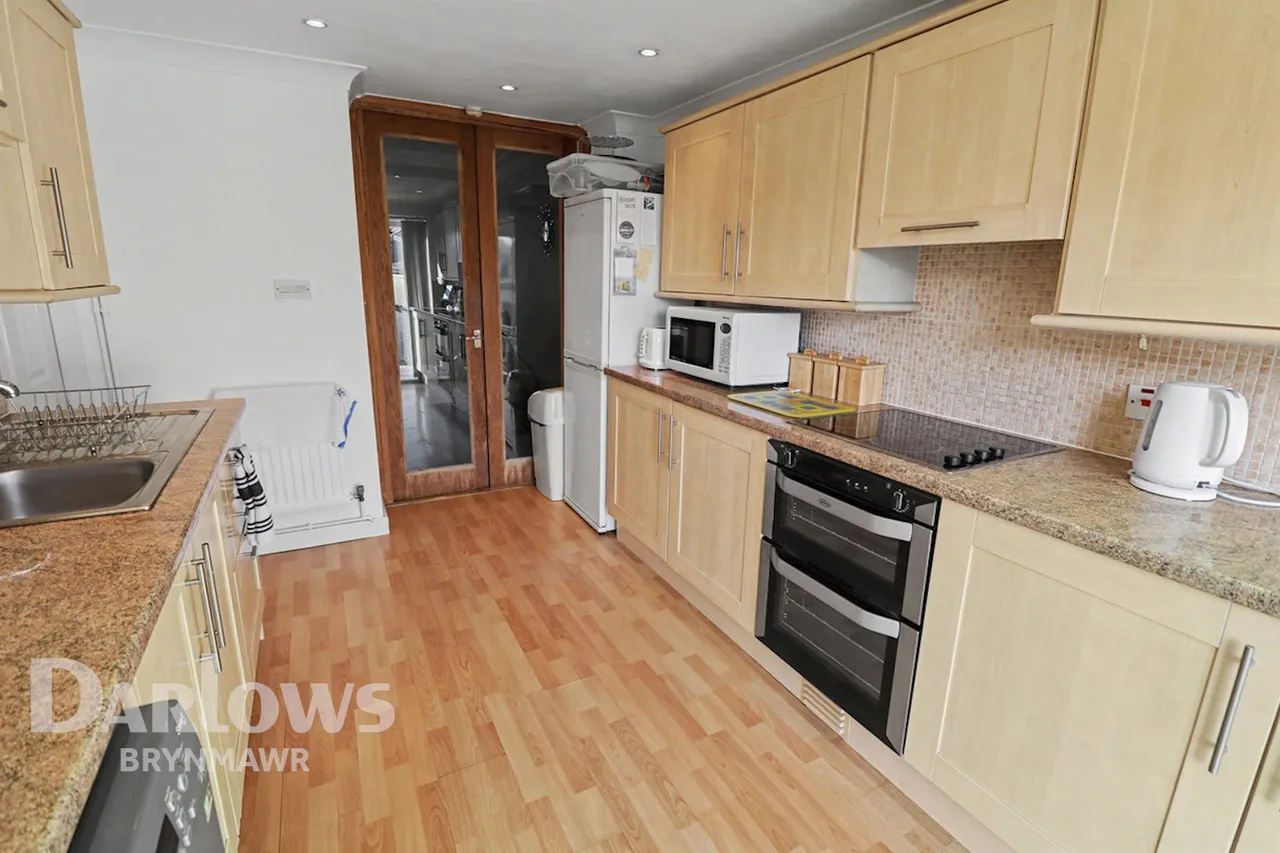 Clynmawr Street, Abertillery, photo 6
