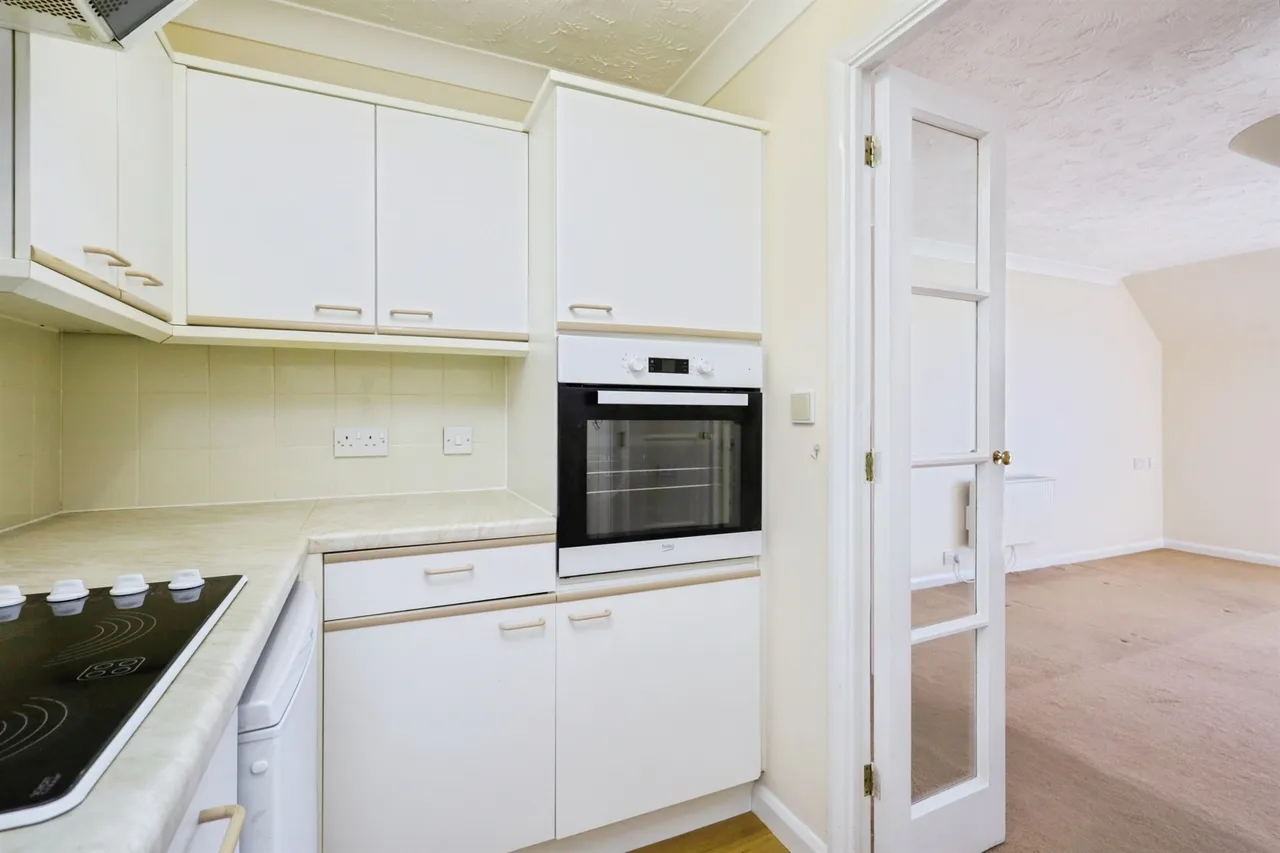 Bellbanks Road, Hailsham, BN27, photo 6