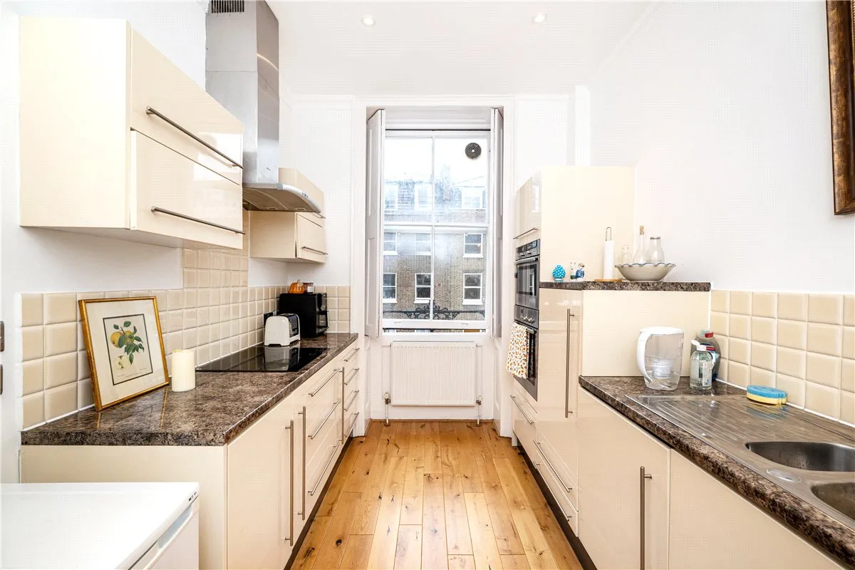 Upper Wimpole Street, Marylebone, W1G, photo 3