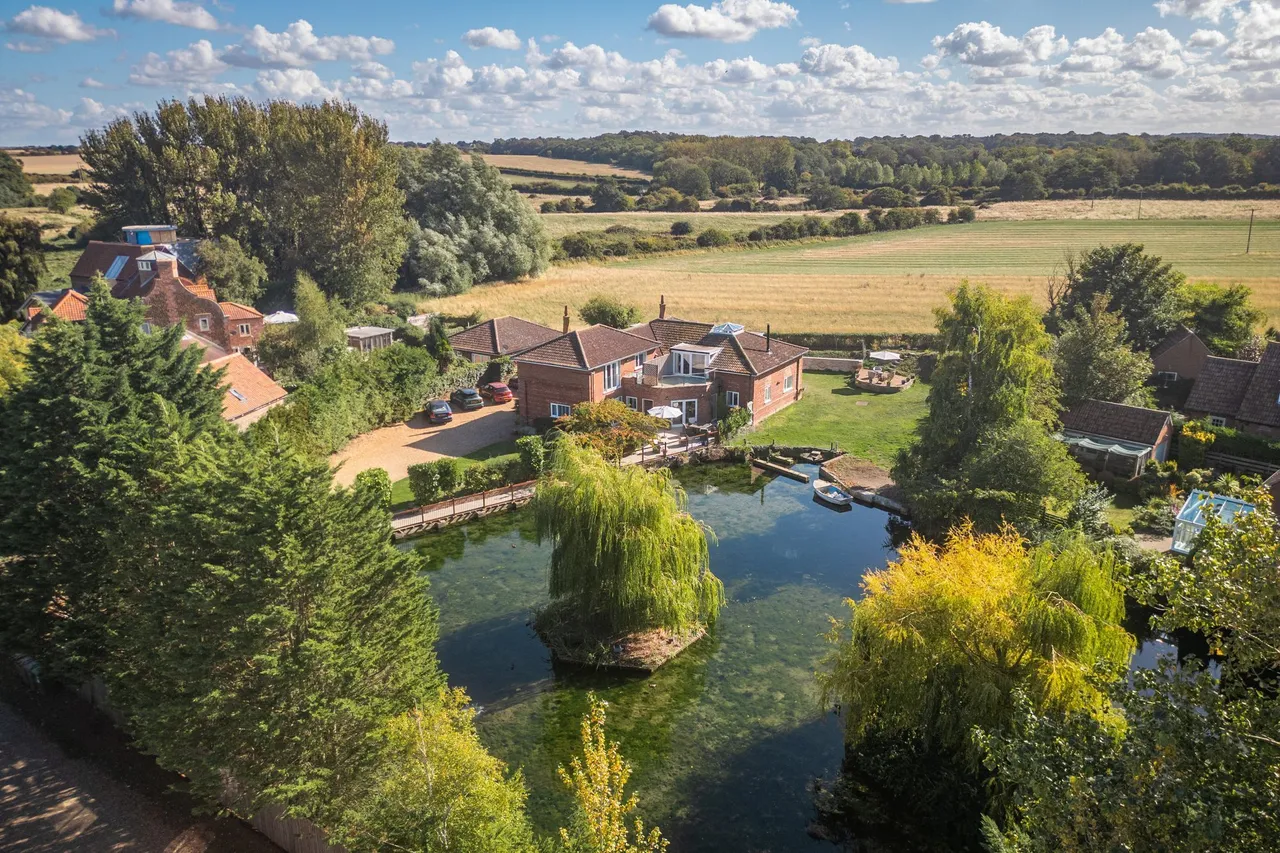 6 bed house for sale, Old Hunstanton