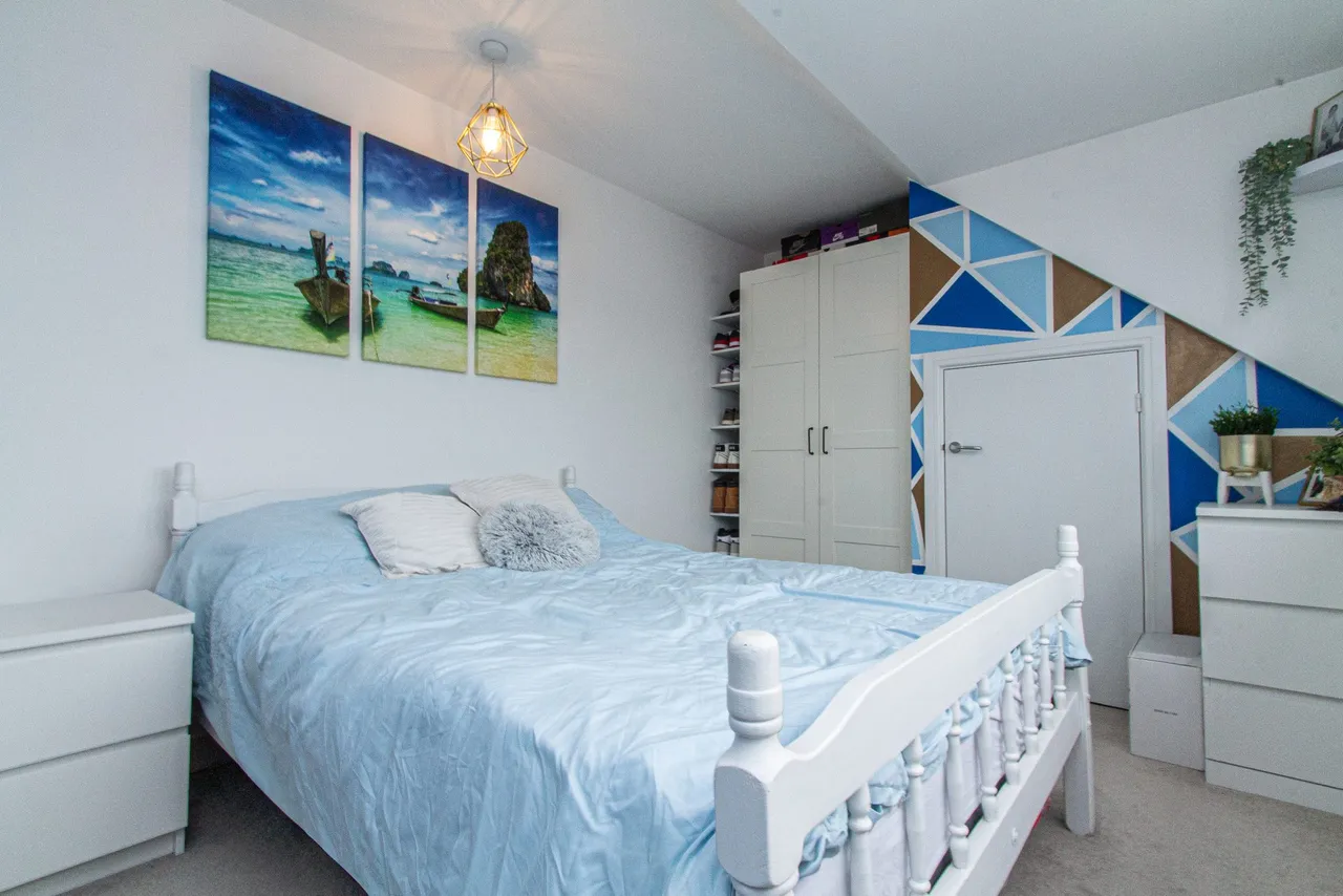 Jubilee Drive, Church Crookham, Fleet, GU52 8BT, photo 9