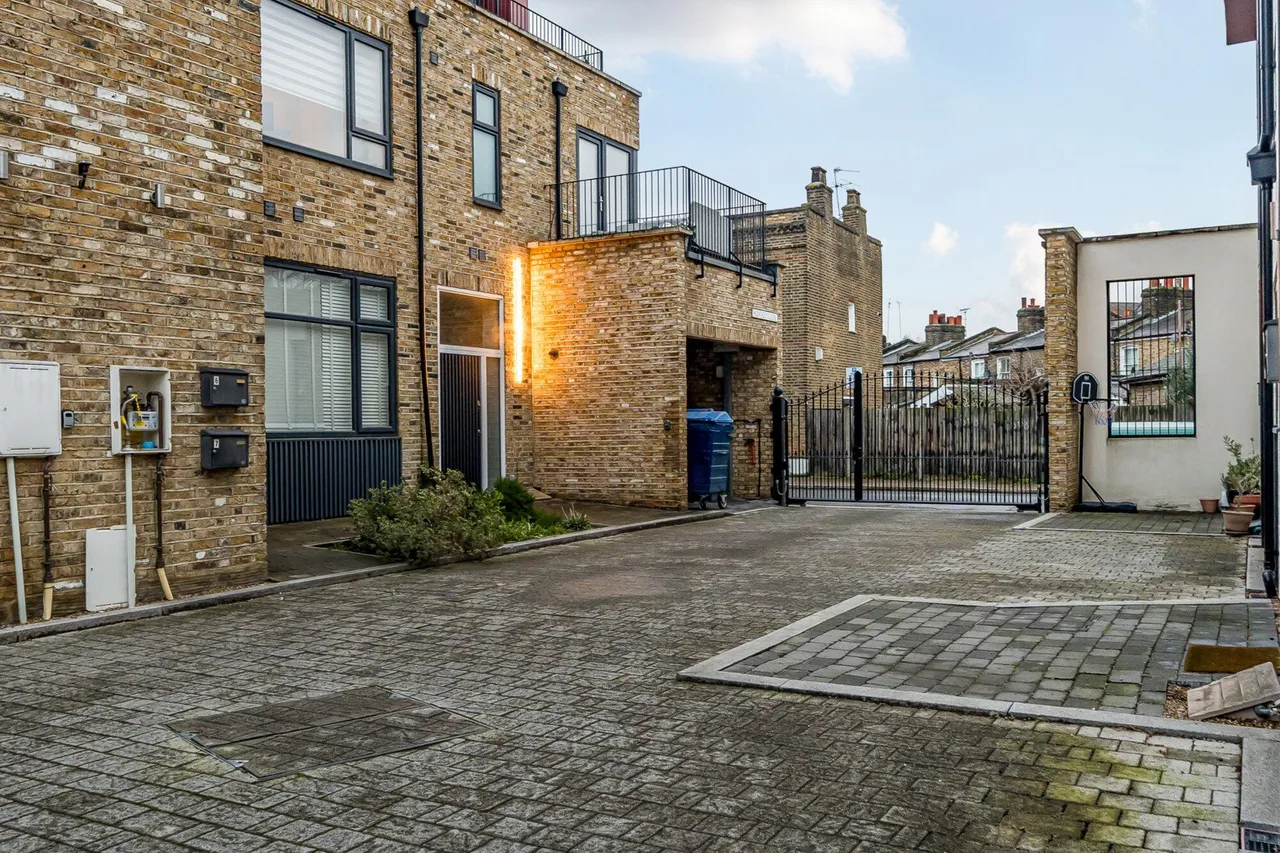 Huntley Close, SE10, photo 23