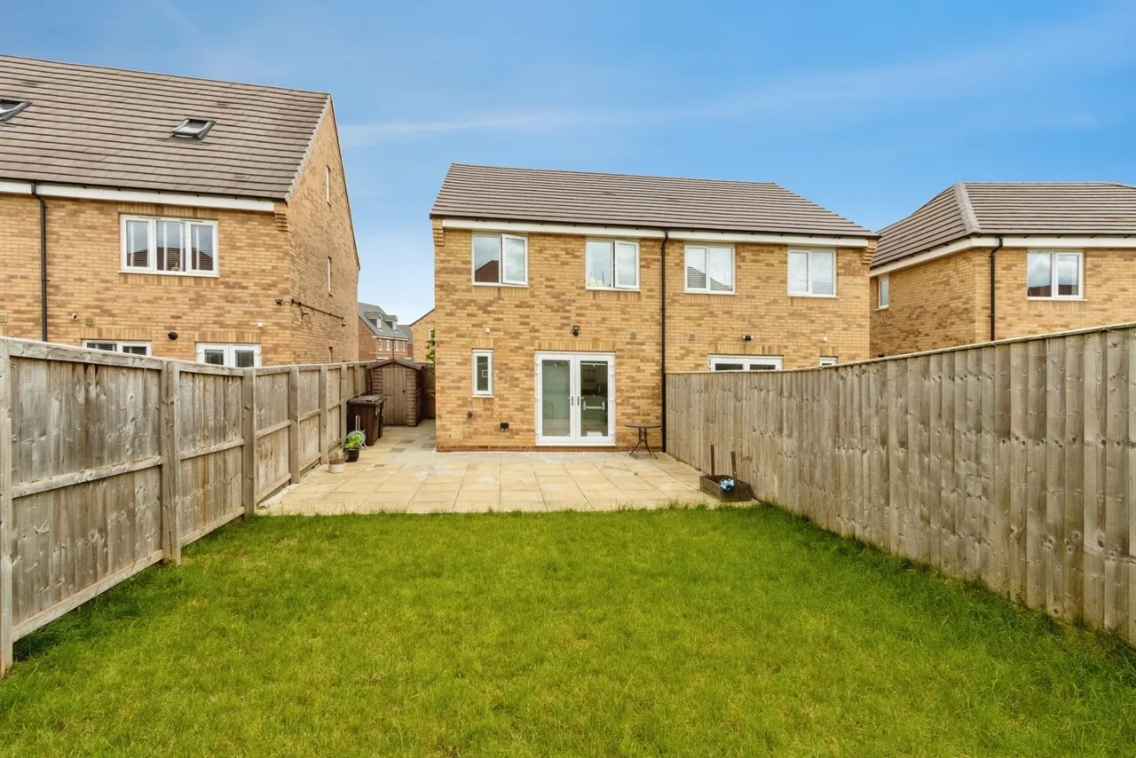 Tree Top Drive, WAKEFIELD, West Yorkshire, WF3, photo 19
