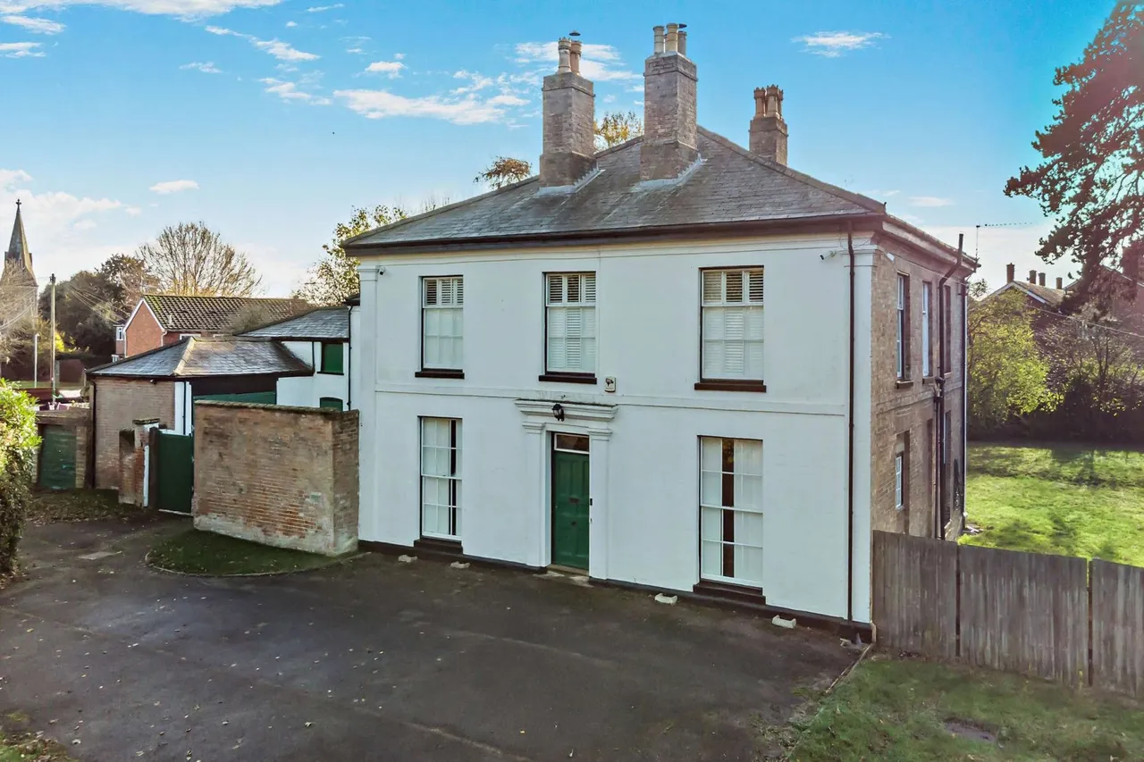 6 bed house for sale — Whitton Church Lane, Ipswich, Suffolk, IP1 6LT
