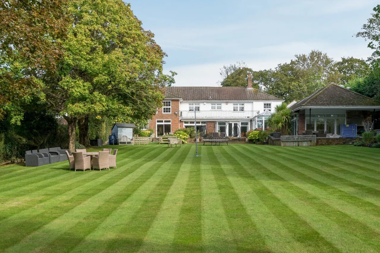 The Ridgeway, Cuffley, Hertfordshire, EN6 4BB, photo 7