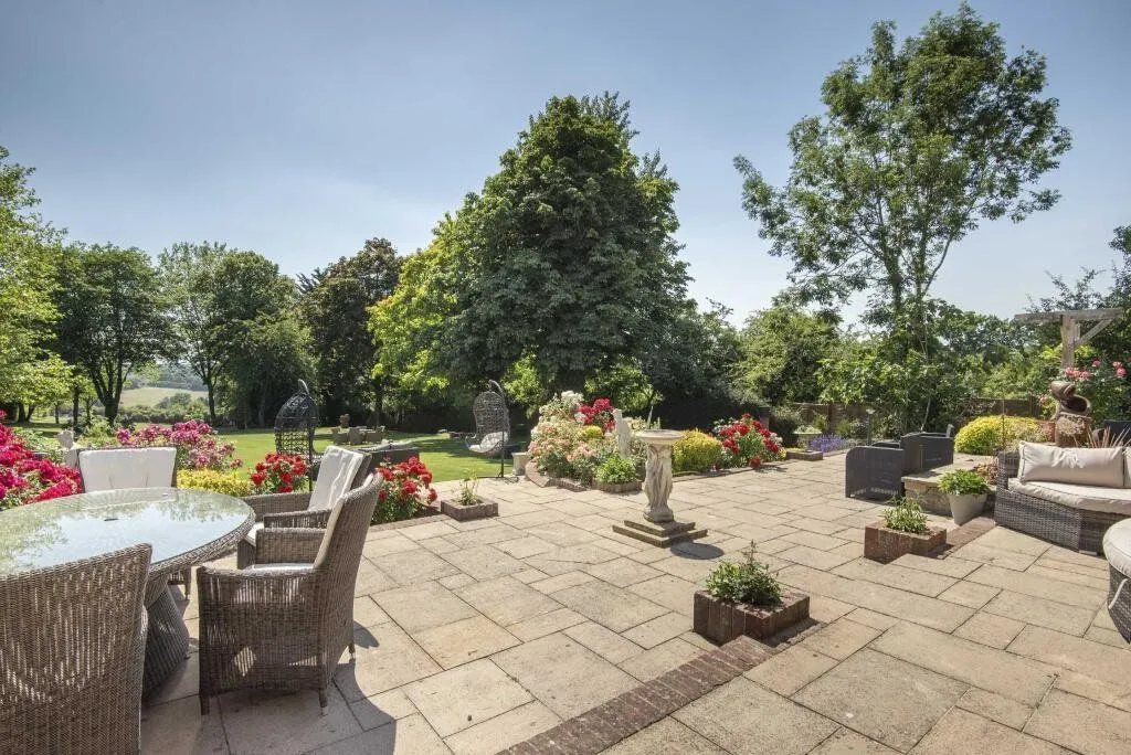 The Ridgeway, Cuffley, Hertfordshire, EN6 4BB, photo 2