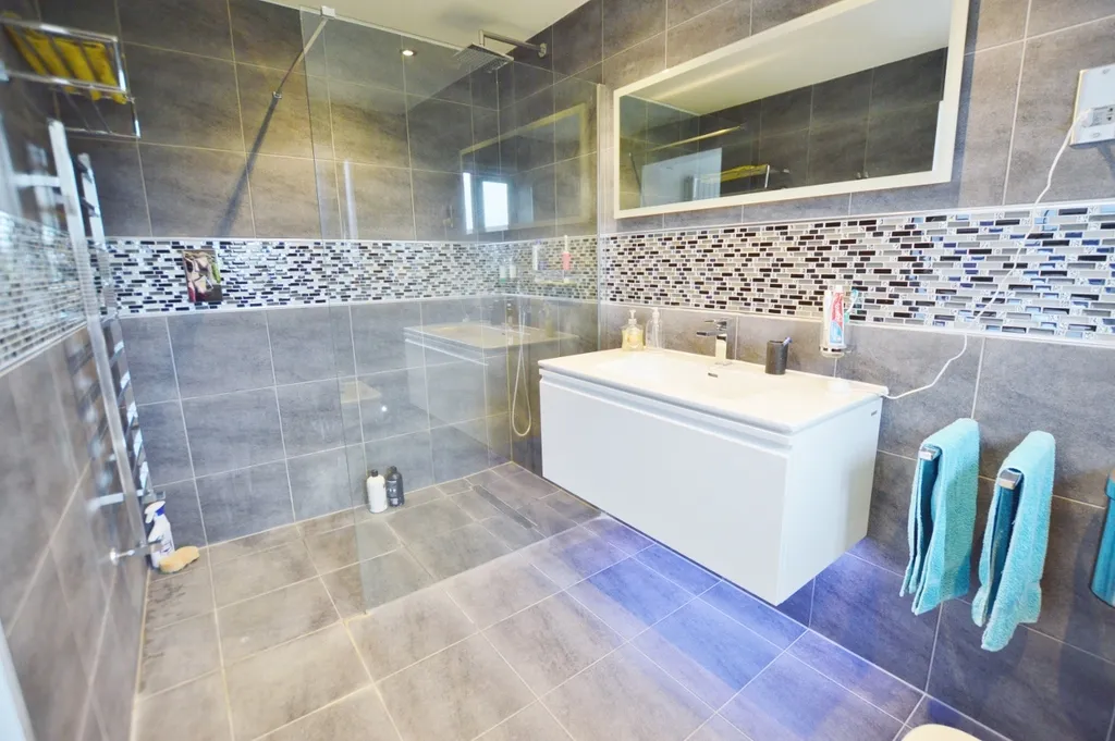 Glebe Road, Lytchett Matravers, Poole, BH16 6EH, photo 16