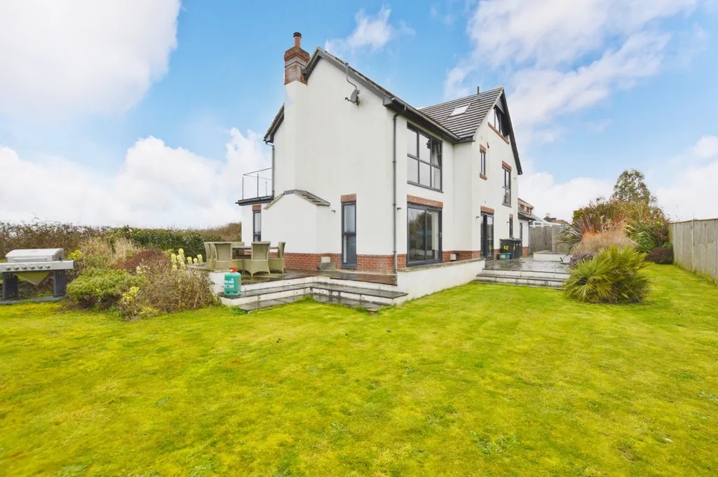 Glebe Road, Lytchett Matravers, Poole, BH16 6EH, photo 39