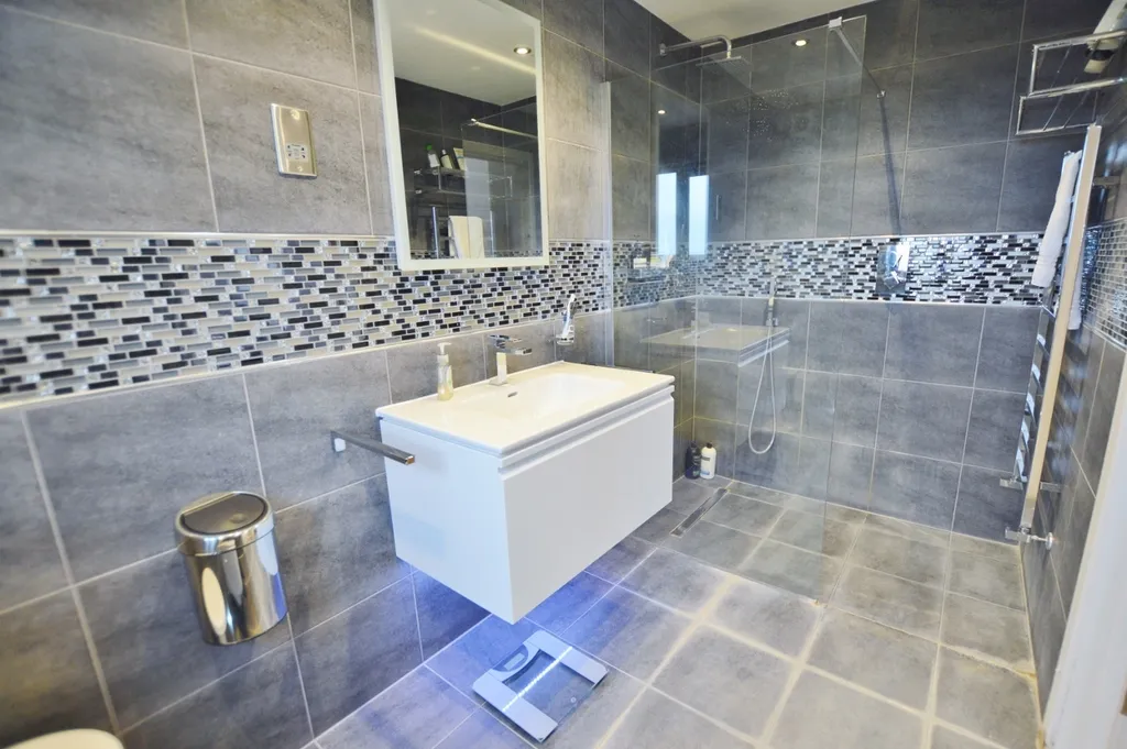 Glebe Road, Lytchett Matravers, Poole, BH16 6EH, photo 20