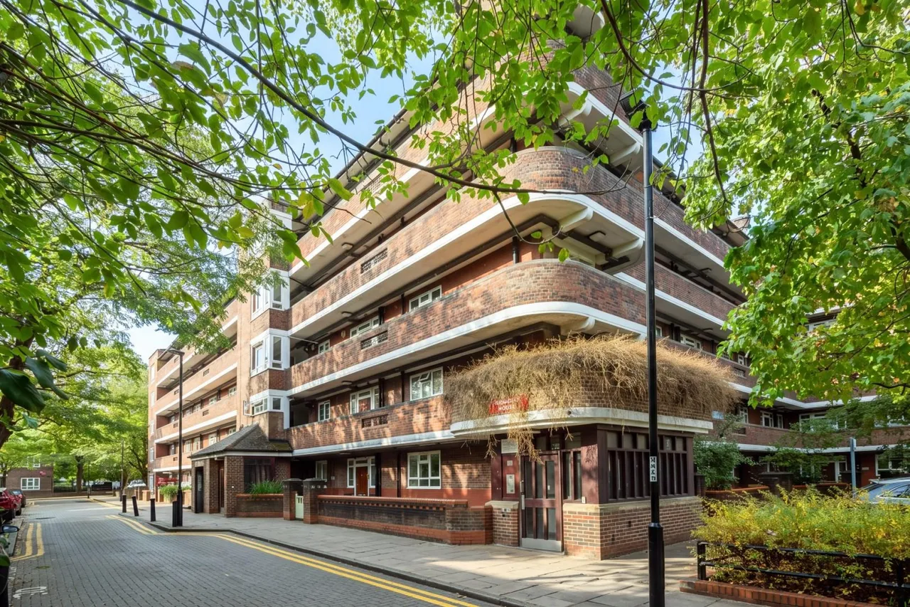 Mackay House, White City, W12, photo 6
