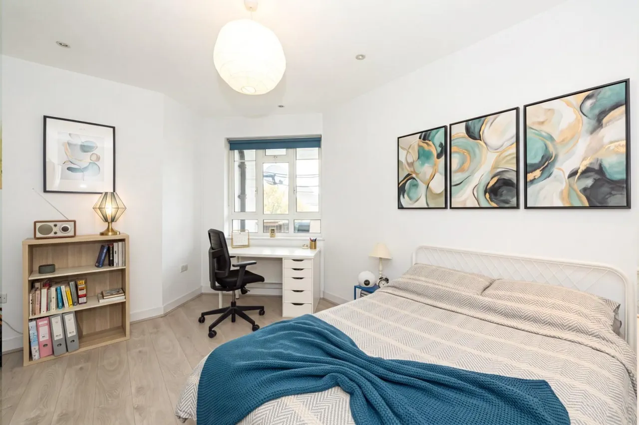 Mackay House, White City, W12, photo 4