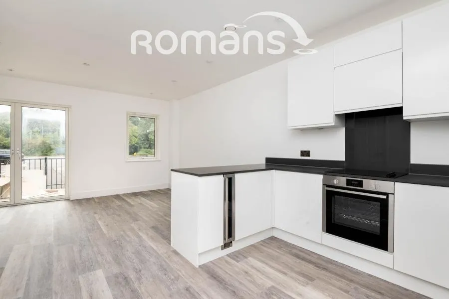 Lyon Way, Frimley, GU16, photo 2