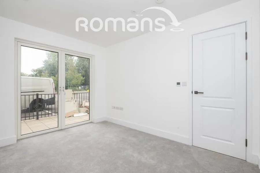 Lyon Way, Frimley, GU16, photo 4