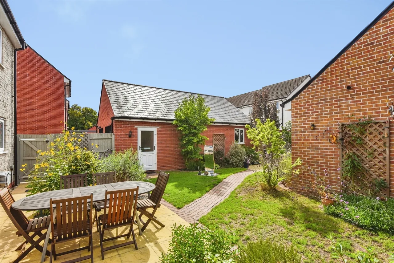 Amazon Way, Westbury, BA13, photo 4