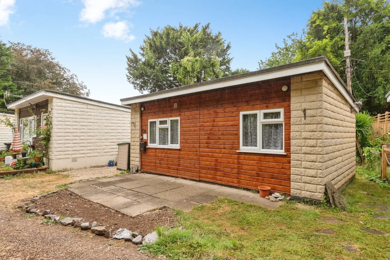 Cleeve Park, Chapel Cleeve, TA24, photo 13