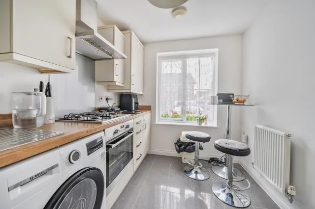 Crouch Hill Road, Banbury, OX16, photo 6