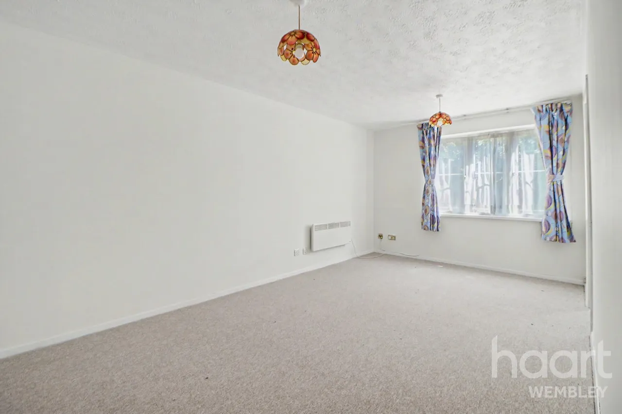 Alperton, HA0, photo 3