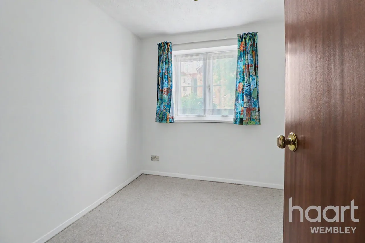 Alperton, HA0, photo 5