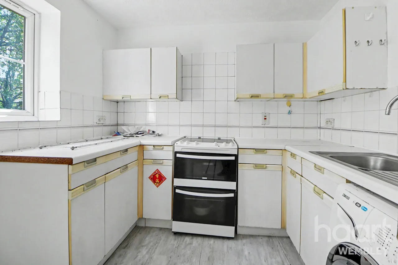 Alperton, HA0, photo 2
