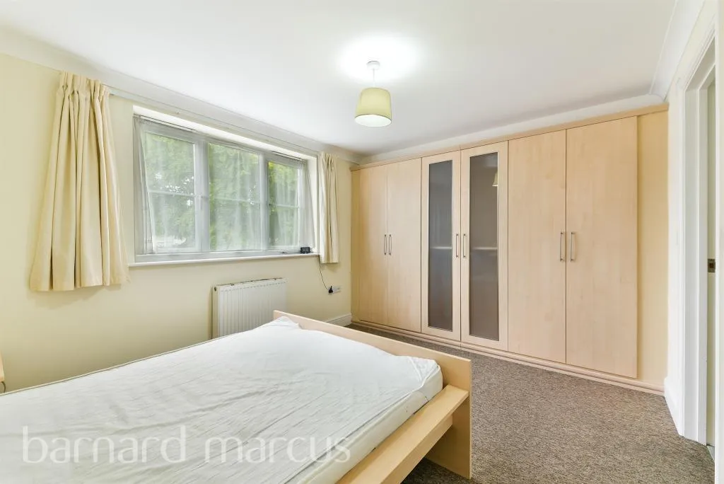 Dawley Road, Hayes, photo 7