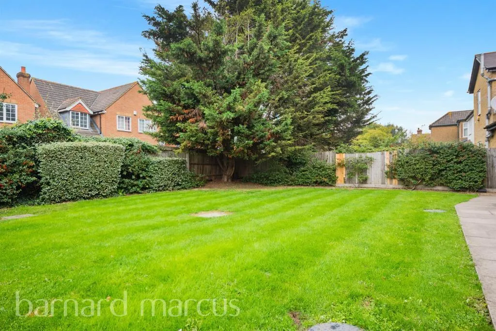 Dawley Road, Hayes, photo 9