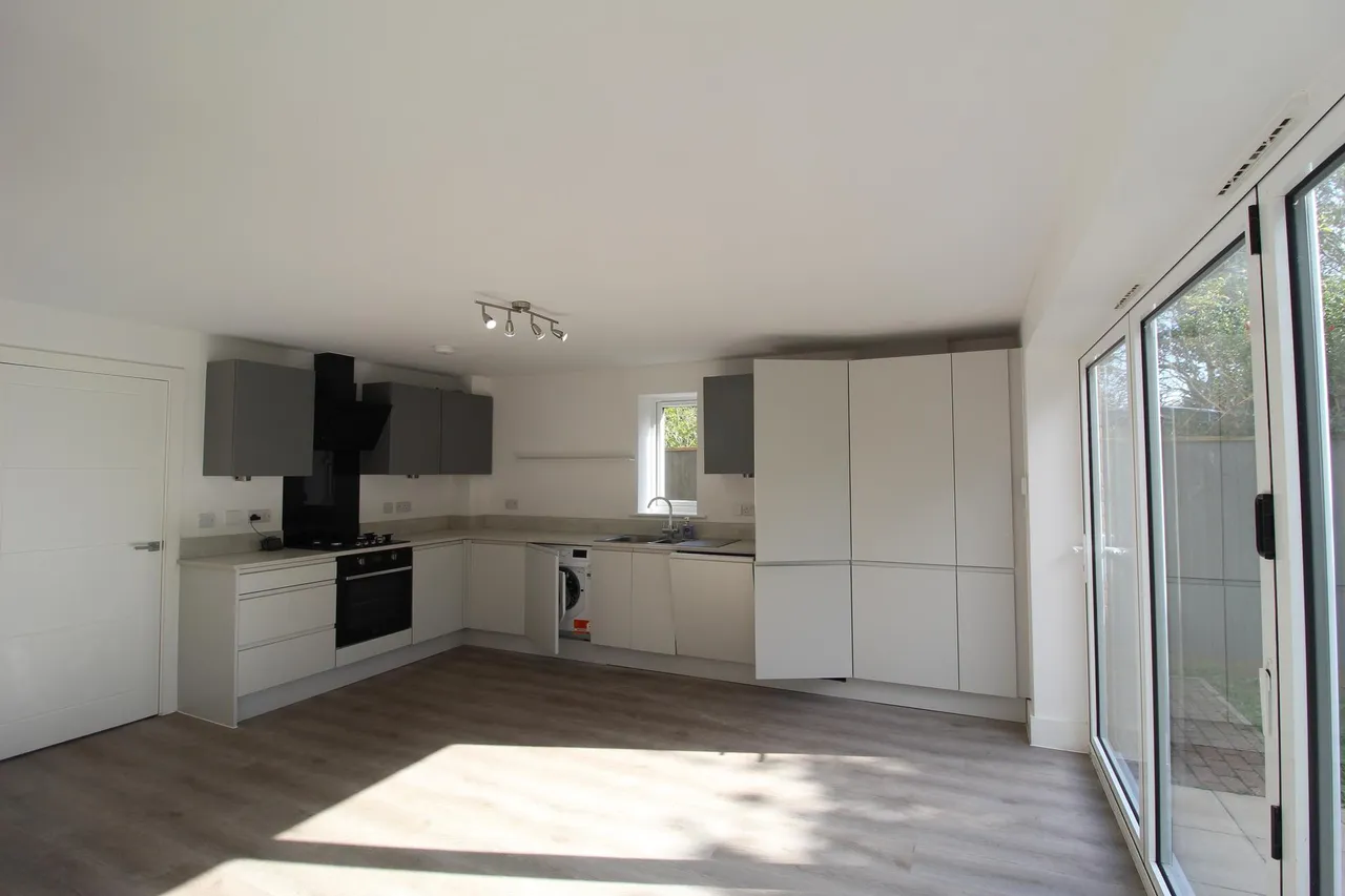 Grove Gardens, West Christchurch, BH23, photo 5
