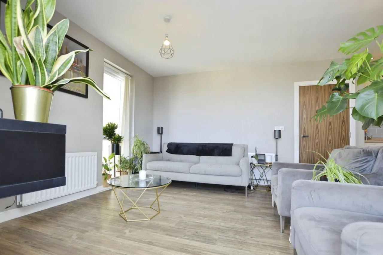 Sackett Road, Barking, IG11, photo 2