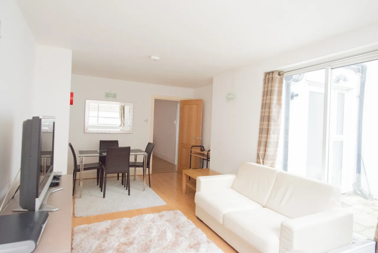 3 bed property for sale, Westbourne Gardens, Bayswater, W2