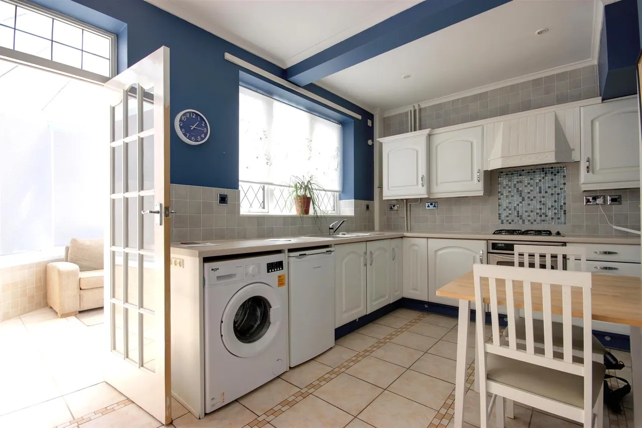 Greenwood Avenue, Hull, photo 5