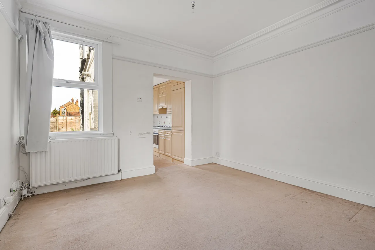 Cumberland Street, Staines-upon-Thames, TW18, photo 3