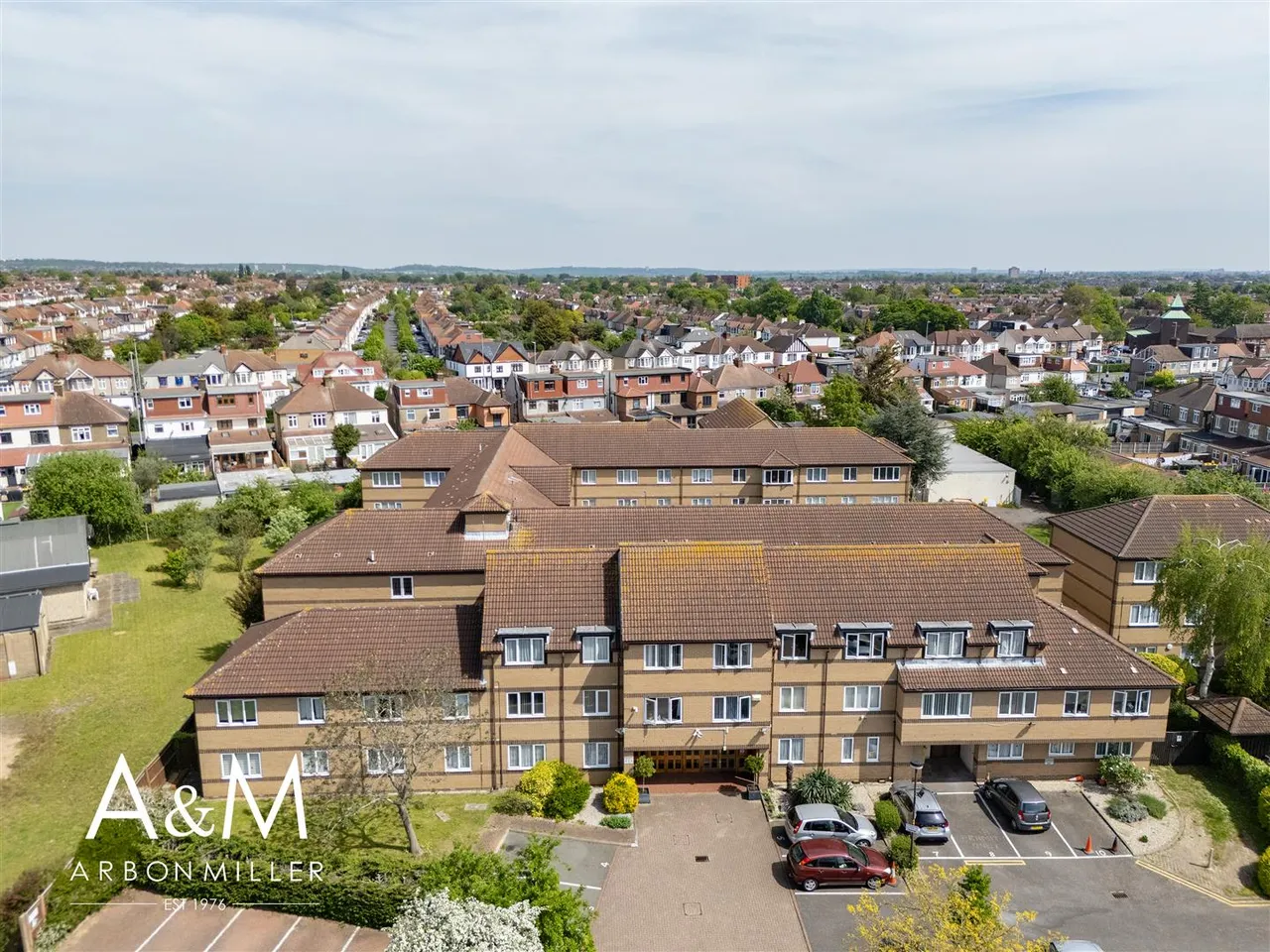 Beehive Lane, Ilford, Essex, IG45EL, photo 9