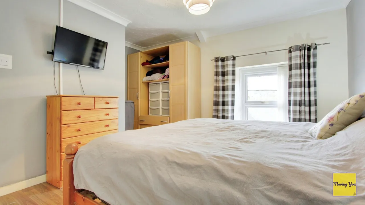 Dyffryn Road, Alltwen, Pontardawe, Swansea, photo 9